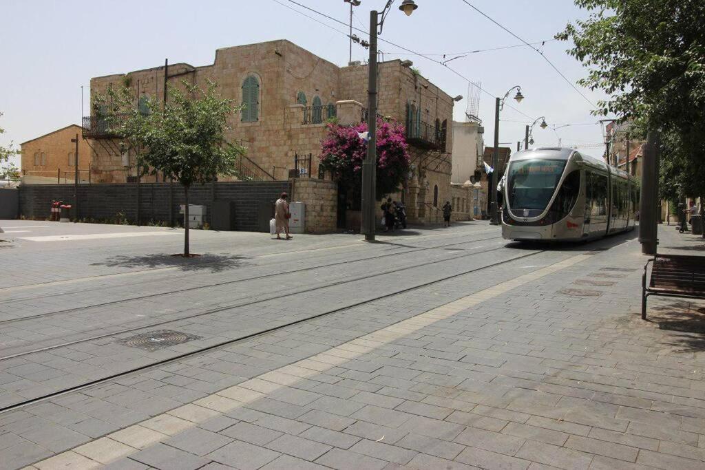 Gabriel Apartments Stylish Suite - Downtown Jerusalem Exterior foto