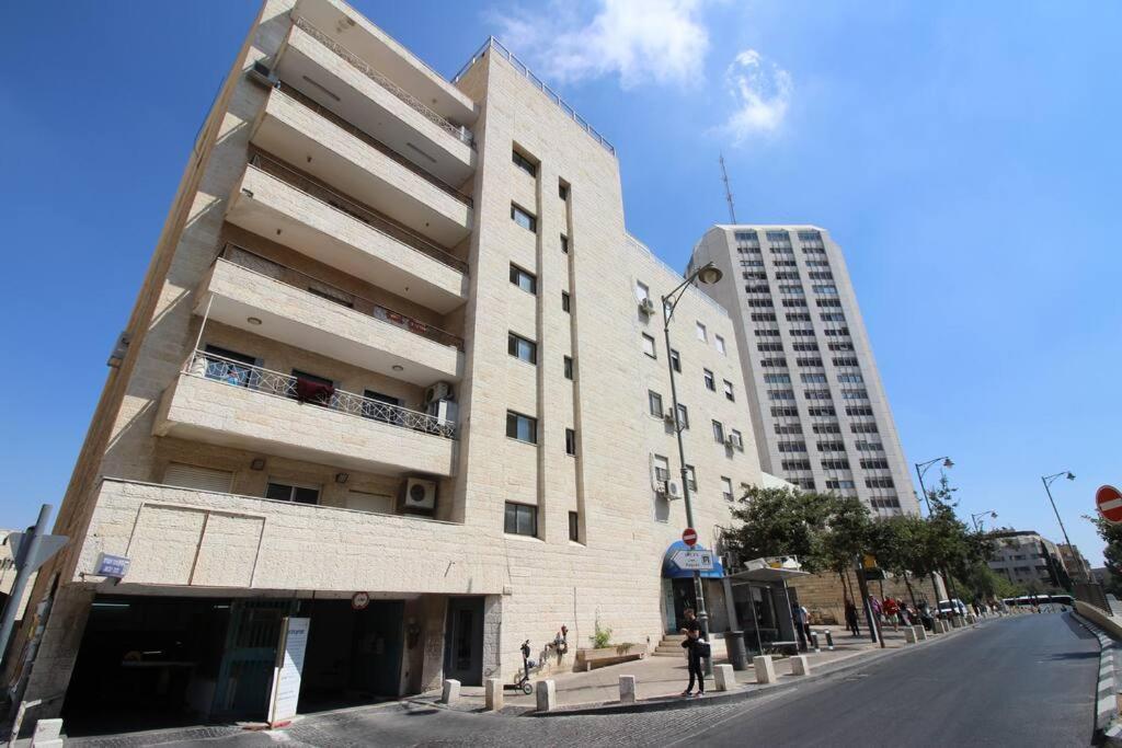 Gabriel Apartments Stylish Suite - Downtown Jerusalem Exterior foto